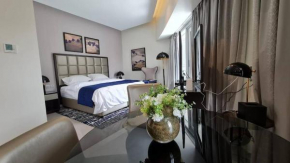 Glamorous studio at the heart of Business Bay!